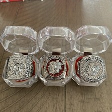 BLACKHAWKS Stanley Cup Championship Replica Rings (Set of 3) 2010, 2013, & 2015