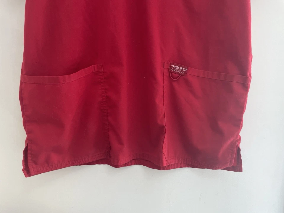 Blusa Médica Cherokee Para Mujer Roja Sólida Mezcla de Poliéster Rayón Cuello en V Manga Corta S Foto 4 de 4