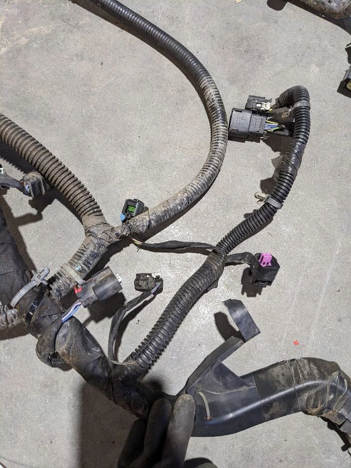 Silverado 2015 5,3 L AT 4x4 arnés de cables del motor 1171876 Foto 3 de 4