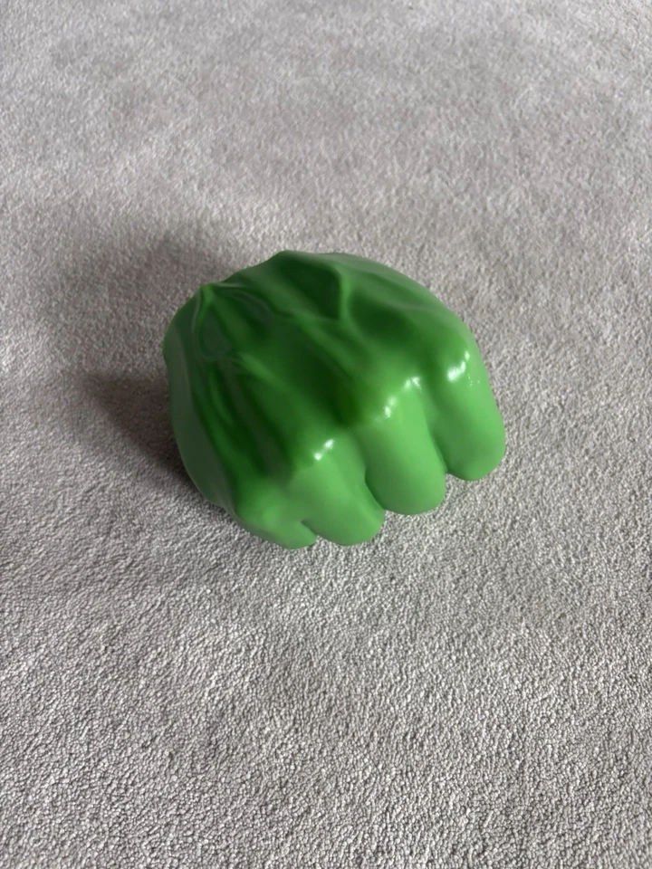 Green LED Marvel Hulk Battery Operated Indoor Children’s Night Light 1 Light - Image 2 of 3