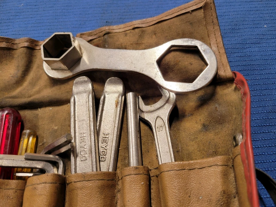 BMW R100 R80 R65 G/S ST RT GS tool kit , pouch. 85-95 tool kit - Imagen 3 de 4