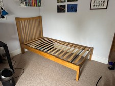Single oak bedframe used in good condition