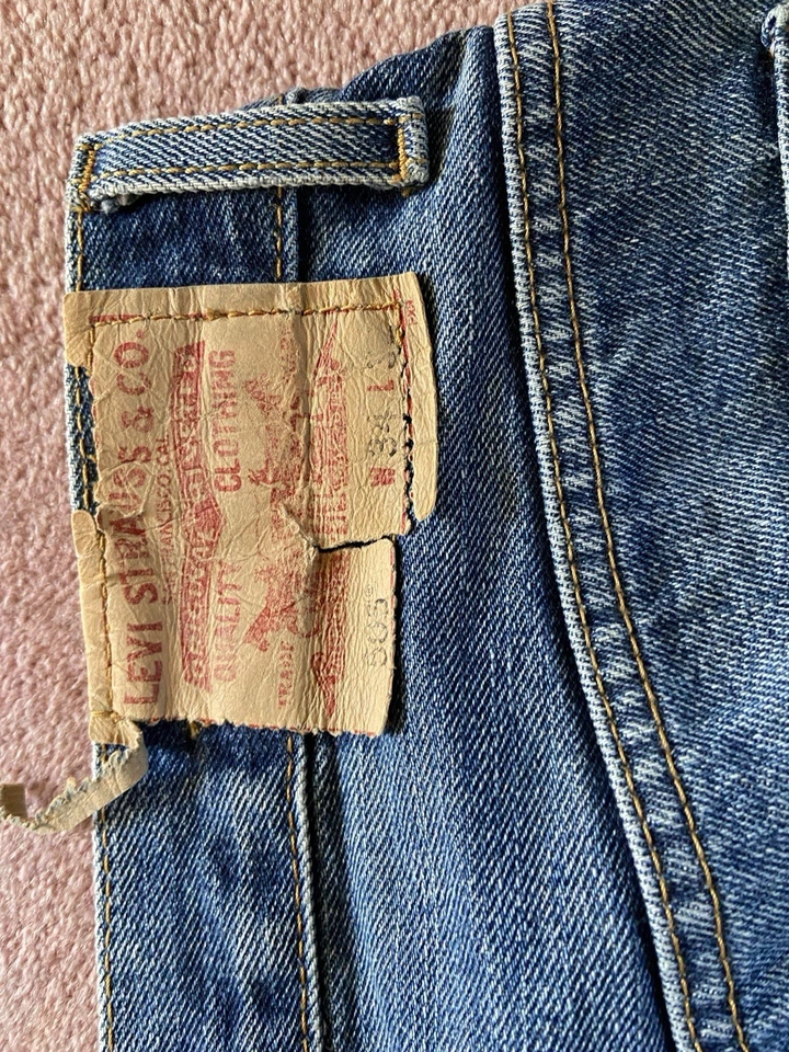 Levi’s 505 Men’s Regular Fit Straight Leg Jeans 34W 32L Medium Wash 5-Pocket, photo 4 of 4