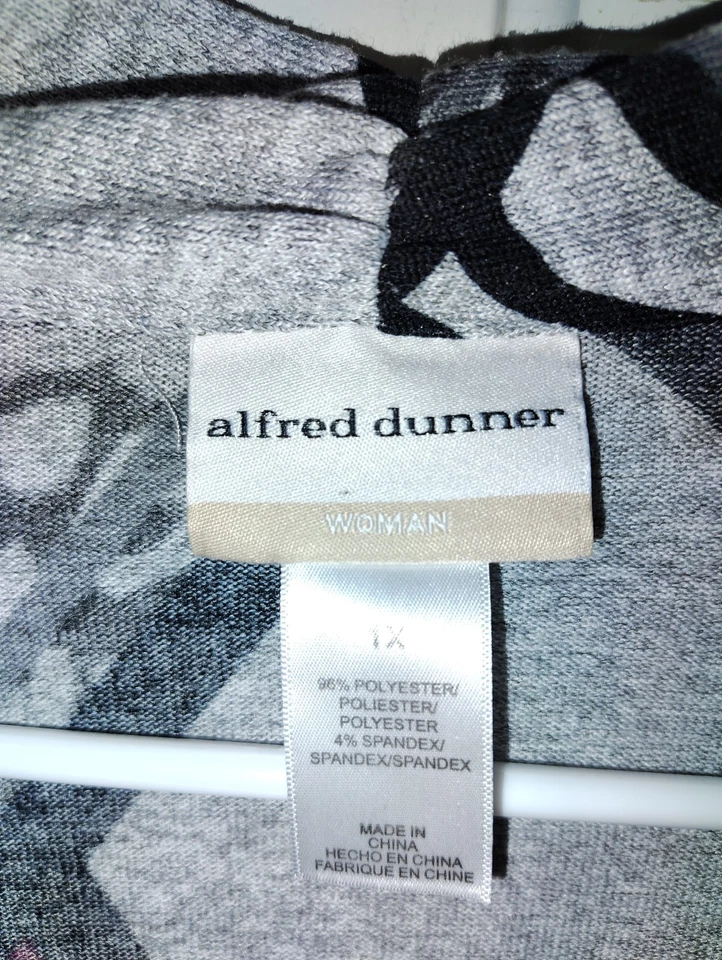 Suéter Adjunto Alfred Dunner Imitación 2 Piezas Patrón Multicolor 1X Animal Foto 3 de 4