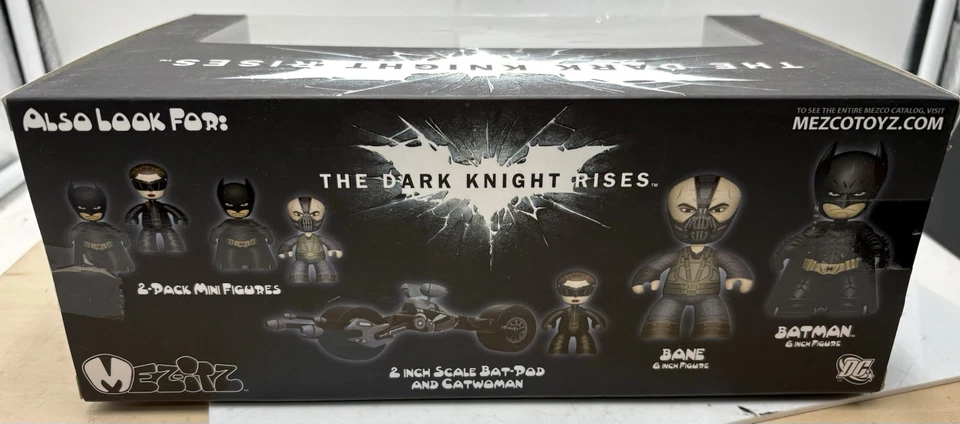 Batman The Dark Knight Rises Batimóvil y 2" Batman 2012 DC Mez-itz Foto 2 de 2