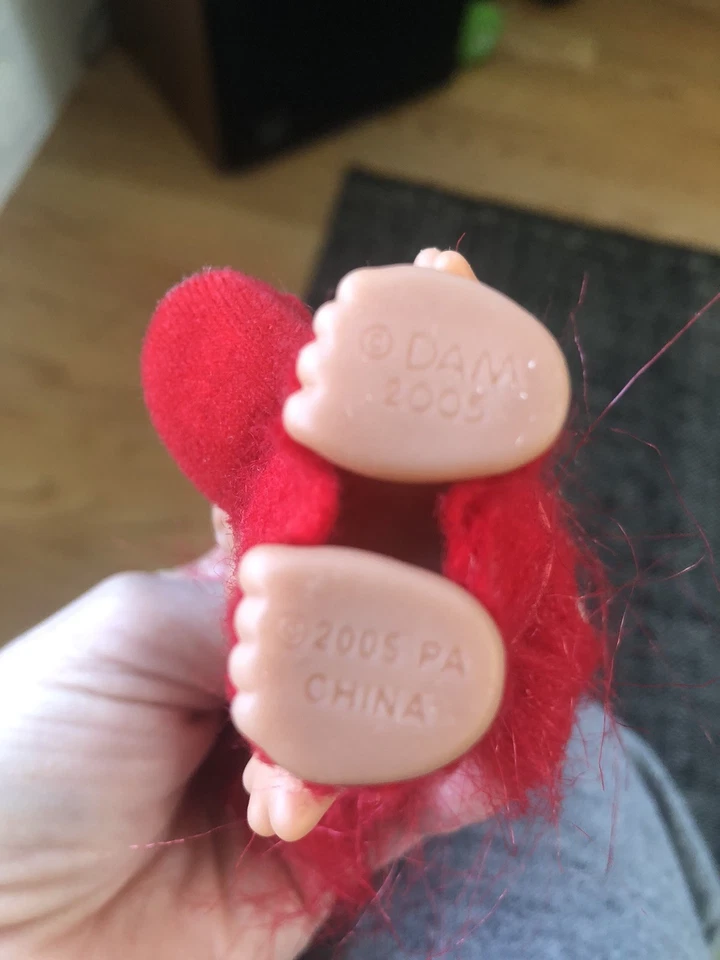 2005 GOOD LUCK MESSENGER TROLL - 3" DAM Troll - New in Box - RED dress & bag - Image 3 of 4