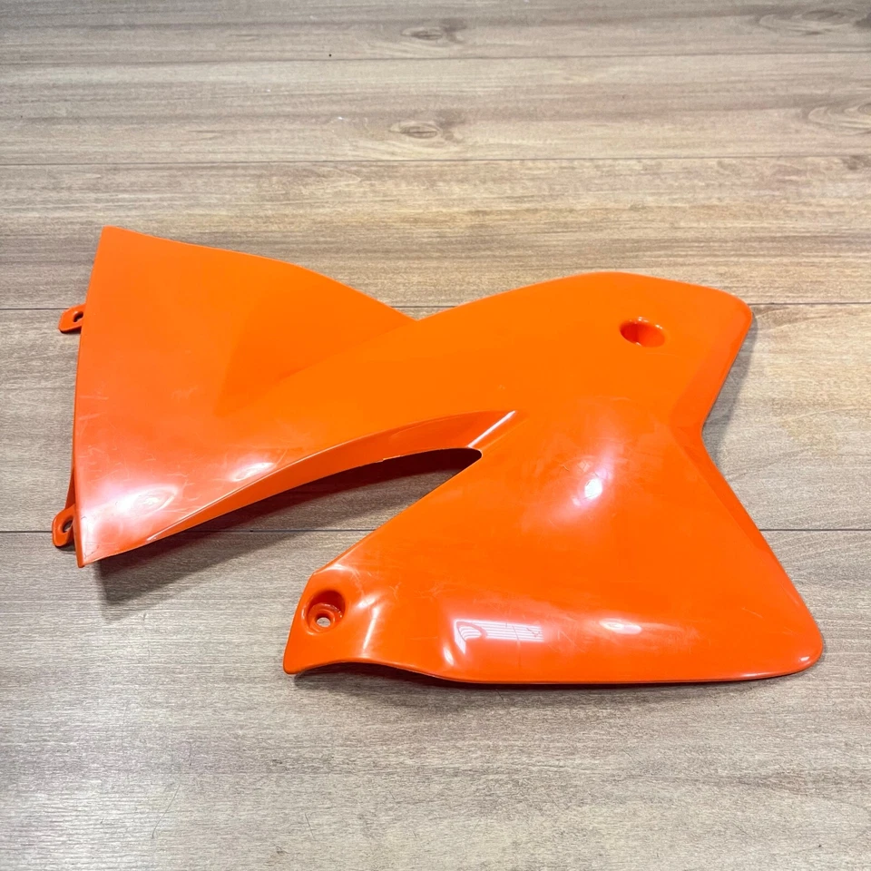 CUBIERTA RADIADOR IZQUIERDO KTM OEM NUEVA / 50308050000 / 98-00 SX EXC 125 200 250 520 Foto 3 de 4