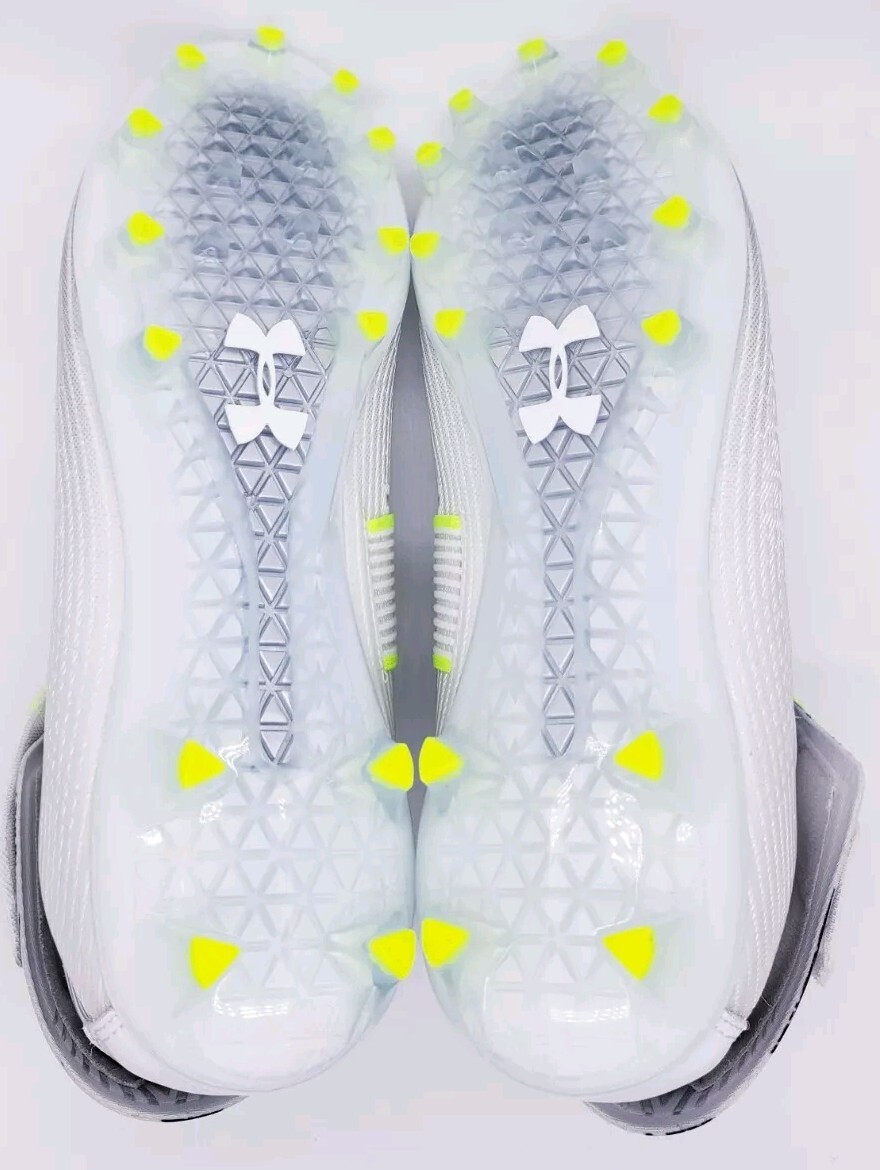 UNDER ARMOUR Highlight MC 3023716-106 White Men\'s Football Cleats Size 10.5 NEW Under Armour Men Size 10.5 Highlight MC Football Cleats  main image 4