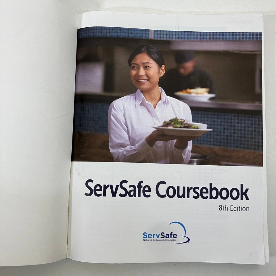 ServSafe Coursebook 8th Edition Trade PB 2022 National Restaurant Association Foto 3 de 4