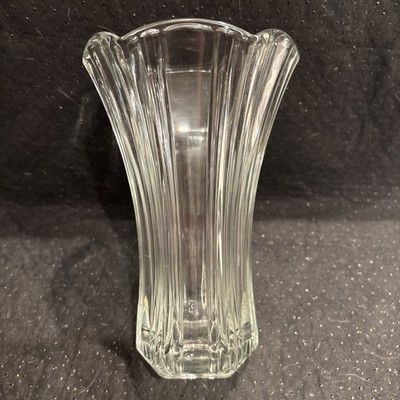 Anchor Hocking Stars 8.25  Vase Scalloped Rim Paneled Flared VTG