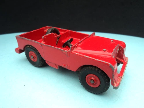 DINKY RED LAND ROVER, 340; 1950-70 - RARER RED PLASTIC HUBS
