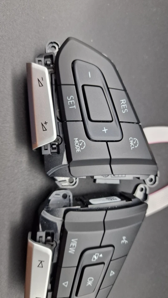 Volkswagen VW MK8 Steering Wheel Buttons Arteon Passat Golf T-Roc 571959442 - Image 3 of 4