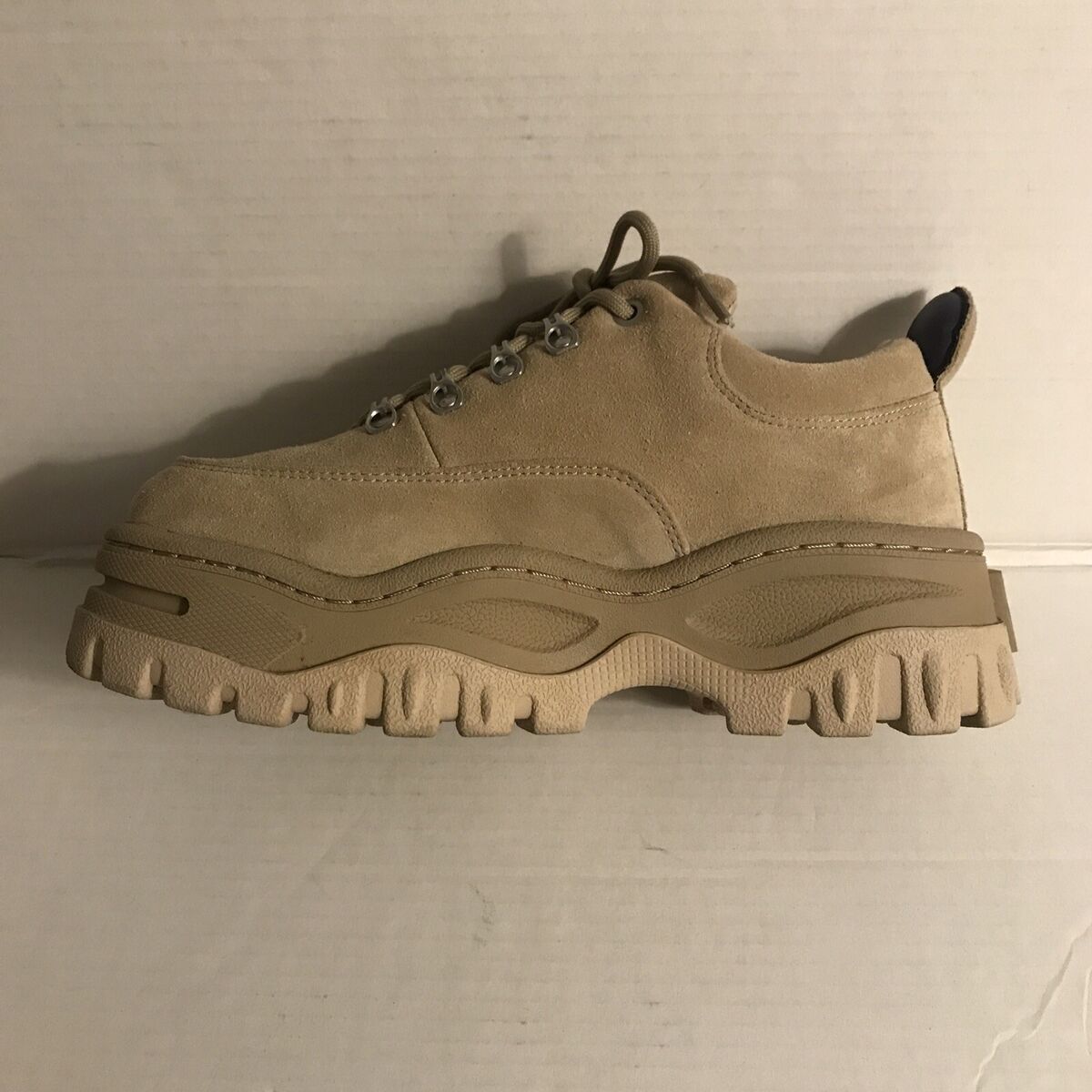 Eytys Angel Shoes Sneakers Beige Tan Suede Womens Size 8.5 Eytys Angel Shoes Sneakers Beige Tan Suede Womens Size 8.5