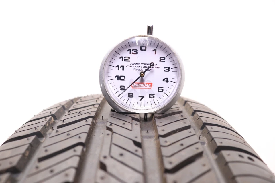 Take Off 205/75R14 Hankook  Kinergy ST - 95T - 8.5/32 No Repairs - Image 3 of 4