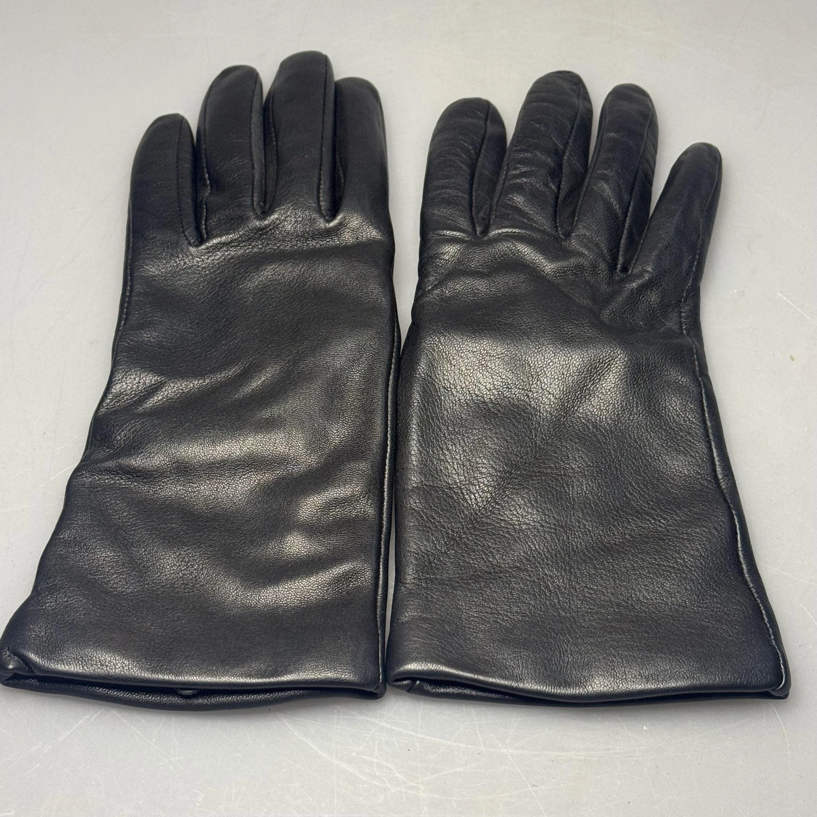 Gloves Womens Size 8 Black Leather 100% Cashmere Lined Warm Winter