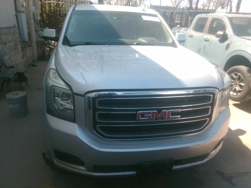 15 16 17 18 19 20 GMC YUKON XL 1500 Trunk/decklid/hatch/tailgate W/o tail lights Foto 4 de 4