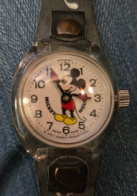 Vintage Micky Mouse Mechanical Wind Up Watch Acrylic Bubble 
