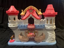 FISHER PRICE  ONCE UPON A DREAM  HOUSE GAZEBO CARRIAGE 1995  VINTAGE