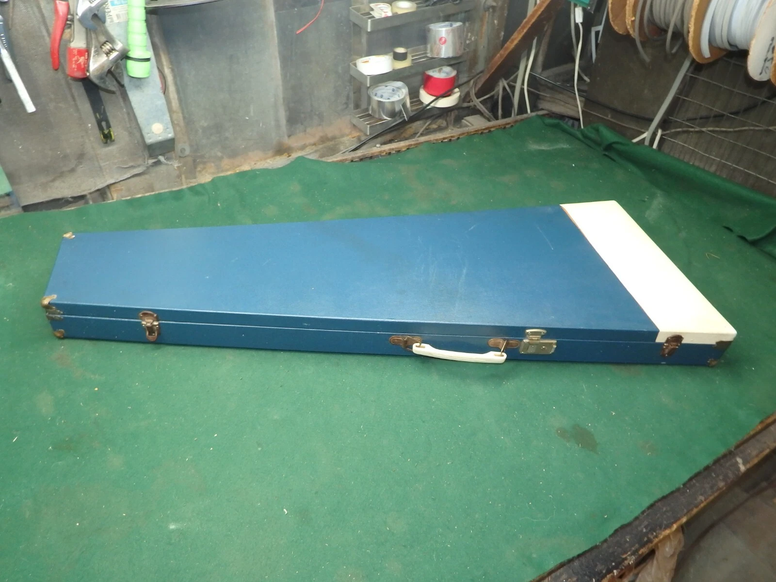 Picture 2 of 24