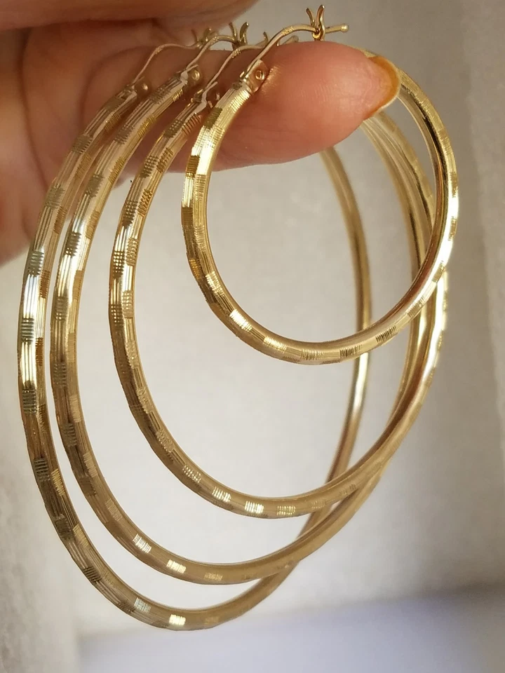 14k Yellow gold Hoop Earrings small medium large 3mm Diamond cut - Image 3 of 4