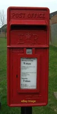 Photo 6x4 Close up, Elizabeth II postbox on Marley Road, St Ives Postbox  c2017