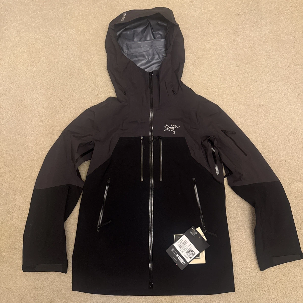Arc'teryx Nylon Outer Shell Black Coats, Jackets & Vests for Women
