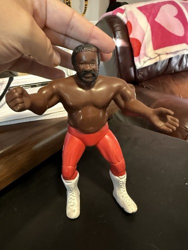 JUNK YARD DOG ( no COLLAR)WWF  VINTAGE 1984 LJN RU...