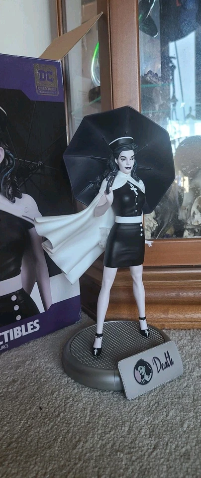 ESTATUA DE LA MUERTE DE ENFERMERA DC BOMBAS CÓMICS COLECCIONABLES SERIE NEIL GAIMAN SANDMAN Foto 2 de 4