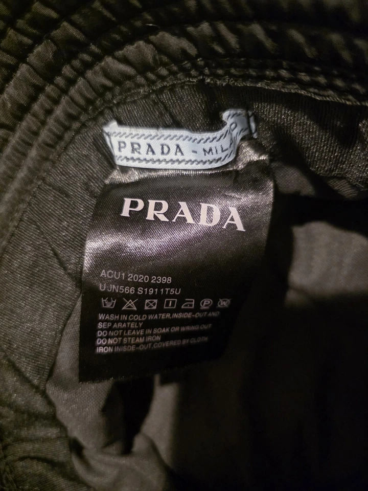 Sombrero cubo de nailon negro PRADA Foto 4 de 4