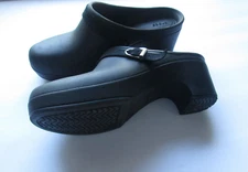 Crocs Dual Comfort Sarah Heeled Mule Clog Black Strap Buckle Womens Size 9