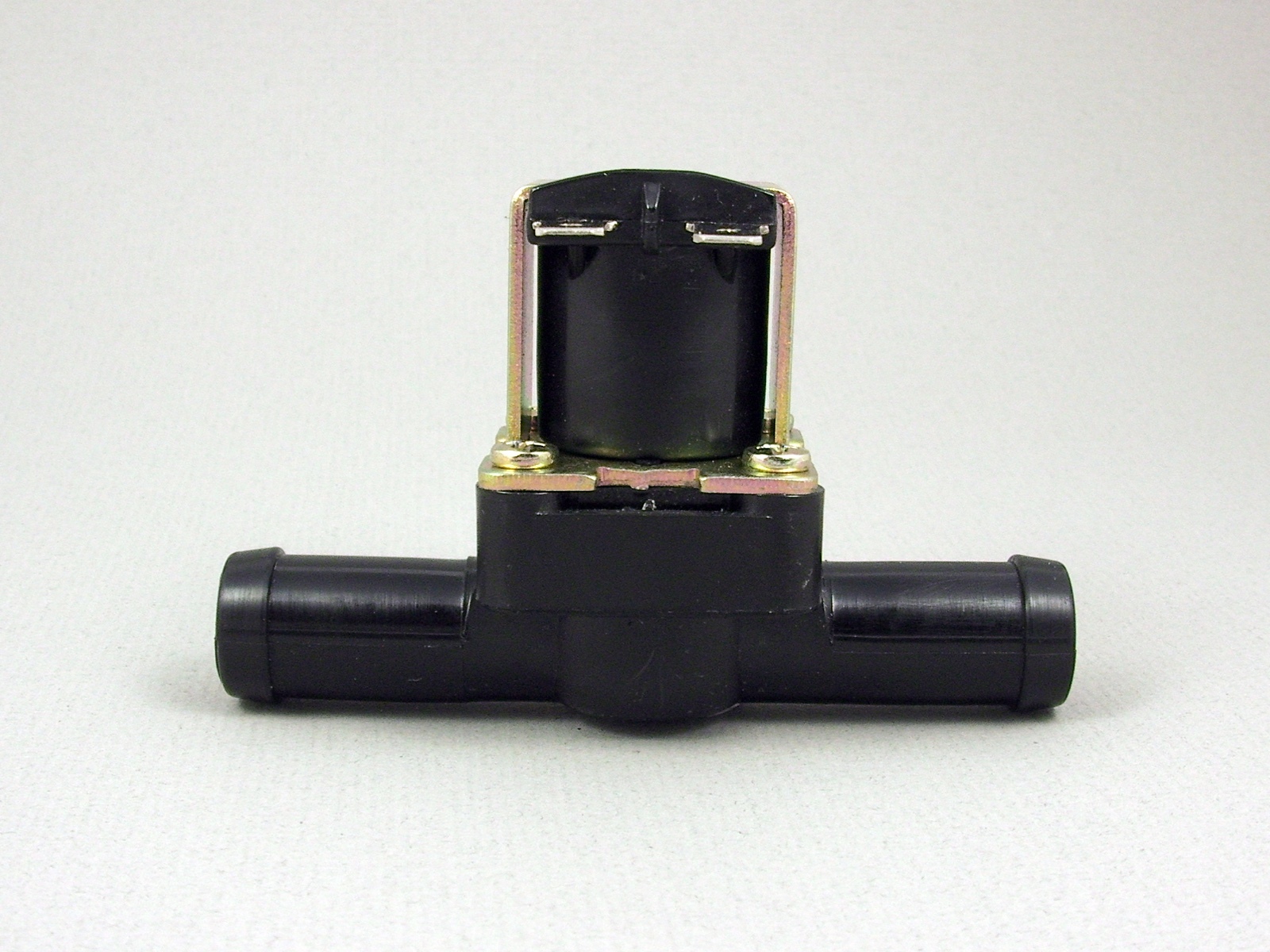 5/8" 110/120VAC Hose Barb Electric Solenoid Valve, Plastic Body, Water