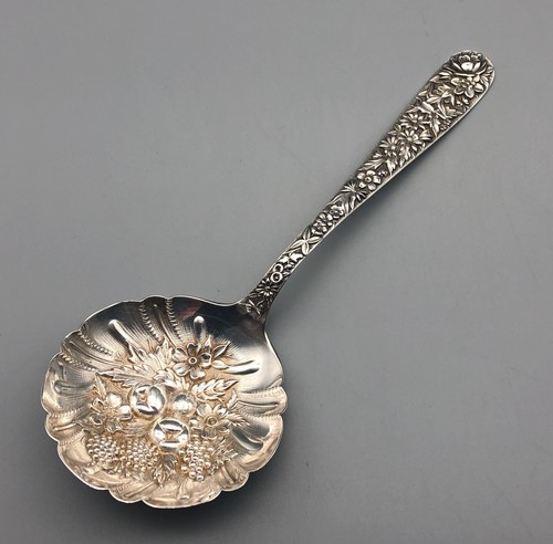 Antique Kirk&Son Sterling Silver Repousse Floral Large Berry Serving Spoon #264 - Picture 2 of 5