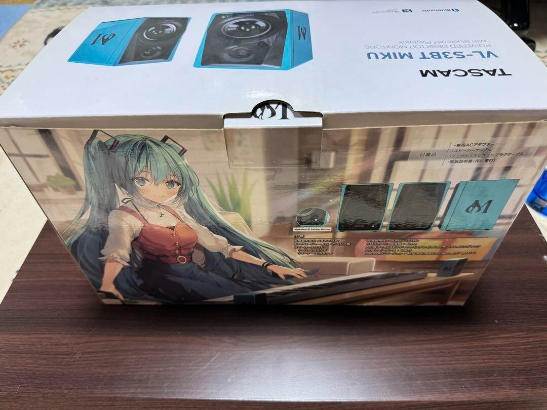 TASCAMタスカム　Bluetoothスピーカー　 VL-S3BT MIKU 初音ミクモデル『VL-S3BT MIKU』ならびに鏡音リン・レンモデル