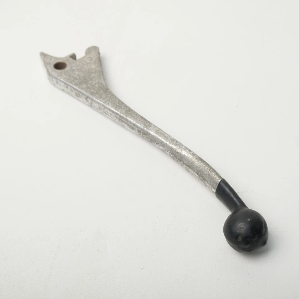 Palanca de freno de manillar derecha apta para Suzuki GT100 GT125 GT185 GT200 GT250 Foto 4 de 4