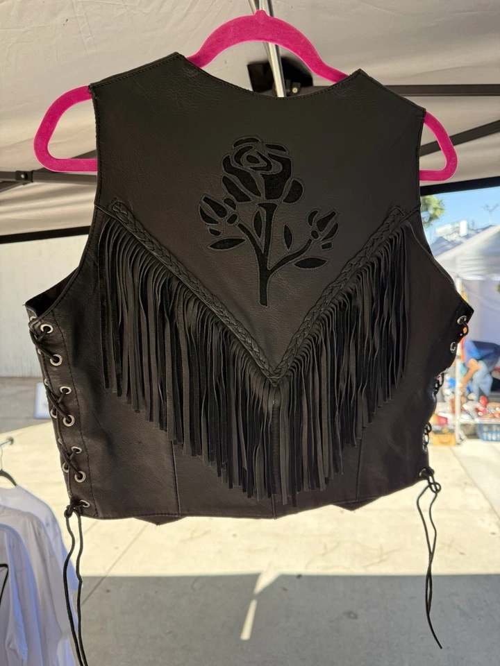 复古花卉皮革背心 骑行者 宝贝 NOS 从未穿 L 女式 — 第 3/4 张图片