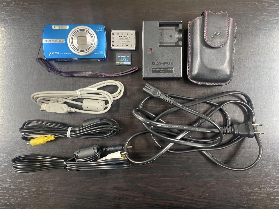 OLYMPUS µ750 Blue Digital Camera 7MP with Battery Charger SD