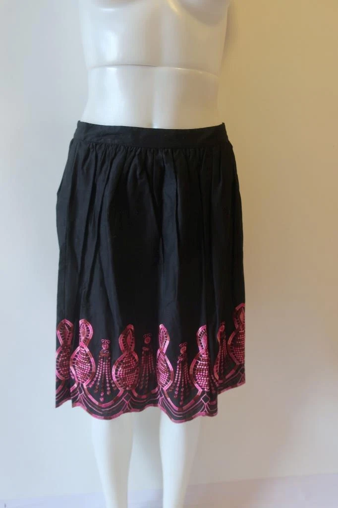 NWT Womens Lord & Taylor Black Fuchsia Pink Embroidered Design Skirt 8 *