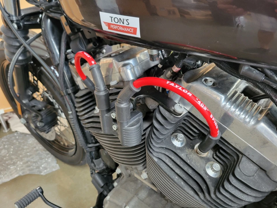 Cables de reubicación de bobina corta Red Taylor 409 10,4 mm Harley Davidson Performance Foto 4 de 4