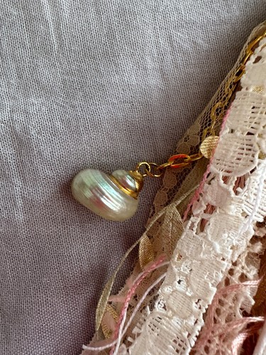 HANDCRAFTED SHABBY CHIC TASSEL, 8 in, shell, starfish *HANDMADE* junk journal+ - Picture 3 of 5