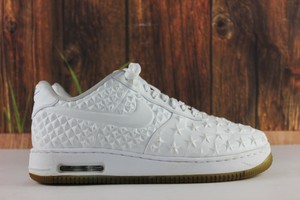 star nike air force ones