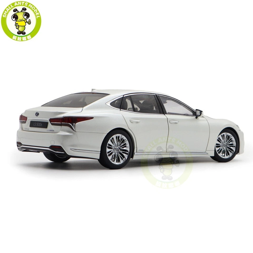 1/18 Lexus LS500h LS 500 Autoart 78866 White Model Car Gifts For Friends - Image 4 of 4