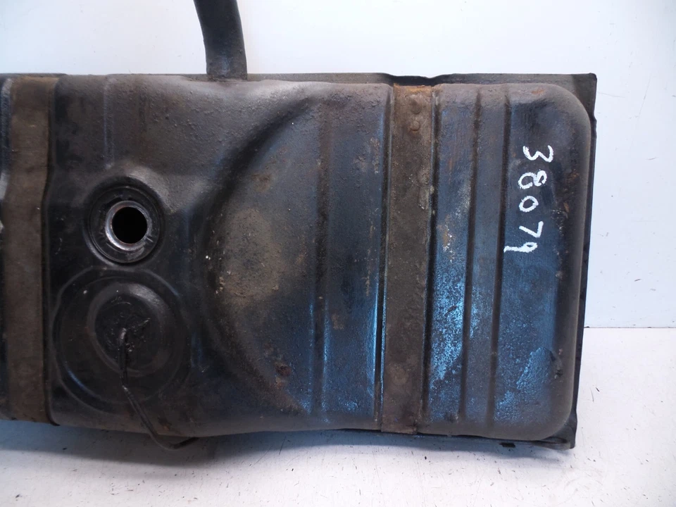 78-81 Camaro 79-81 Firebird Trans Am Fuel Gas Tank (Local Pick Up 44146) - Image 4 of 4