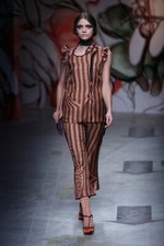 Prada Vintage Archive Spring 2008 Fairy Pink Orange Wavy Plaid Silk Pants 36S