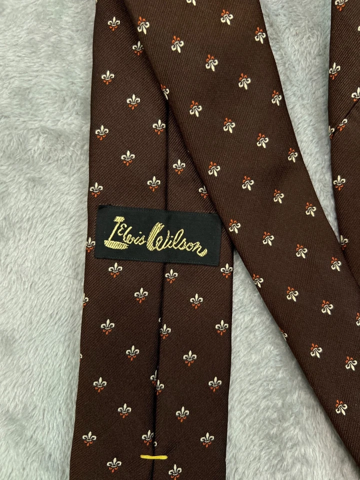 Corbata de Colección Le Lois Wilson Cuello Flor de Lis Marrón Ancho Estrecho Longitud Clásica Foto 2 de 4