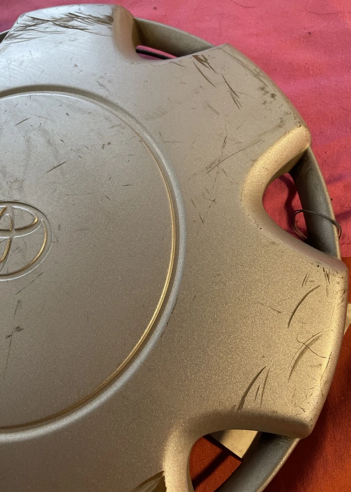 Tapacubos Toyota Tercel 13" 1991-1992-1993-1994 61059 4260216010 tapa original Foto 4 de 4