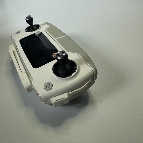 Mando a distancia original DJI Mavic Pro/Platinum GL200A + cable Lightning iPhone blanco - Imagen 9 de 10