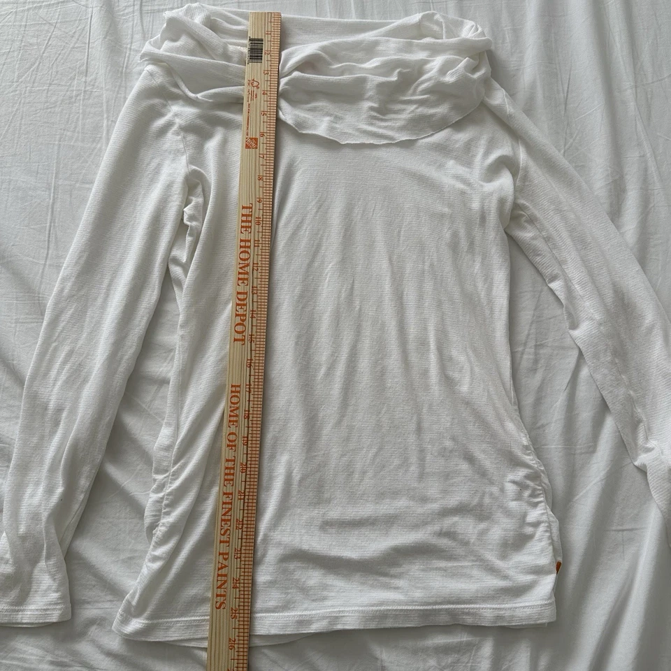 Camisa Mujer Lucy Blanca Hombro Descubierta Ajuste y Acampanada Talla Pequeña Foto 2 de 4