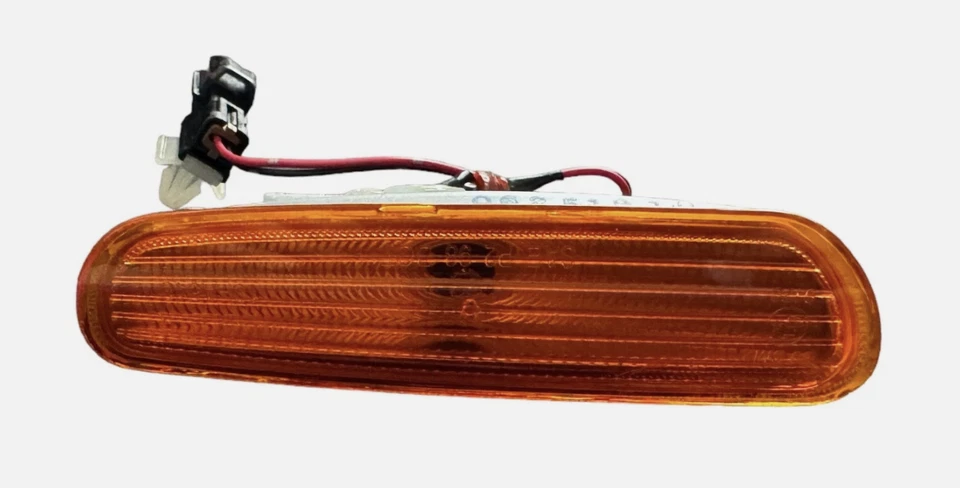 TYC 477660141 1995-2000 VV S-40 Bumper Lamp Assy RH 18-A543-00-9B New - Image 4 of 4