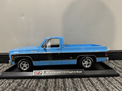 Maisto 1:18 Diecast Special Edition 1974 Chevrolet c10 Cheyenne Super BLUE NEW