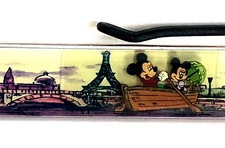 Disney Paris Floaty Pen Moving Mickey Minnie in Boat Effiel Tower France Vintage